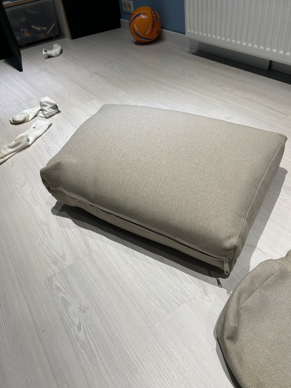 Afbeeldingslocatie: https://tweakers.net/i/zHrcuQyFoKmolxJRUz4Ks0ytF7E=/x800/filters:strip_icc():strip_exif()/f/image/uYfZc7h6fpPBpYaQHs5AUiQ0.jpg?f=fotoalbum_large