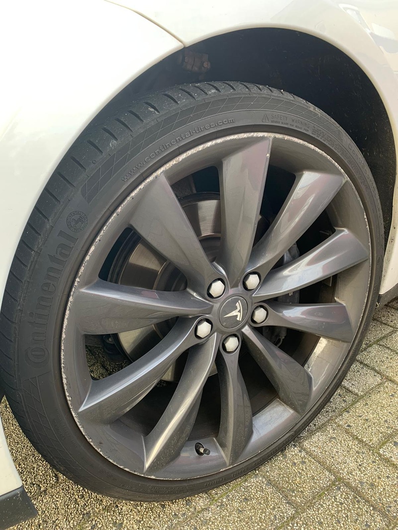 Afbeeldingslocatie: https://tweakers.net/i/zObDvnfvCwDG09Tj4noIS9BVkx8=/800x/filters:strip_icc():strip_exif()/f/image/GGz32vFM5yAccLfmob9RZWSf.jpg?f=fotoalbum_large