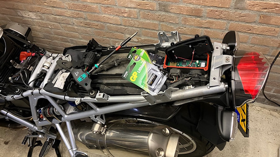 Afbeeldingslocatie: https://tweakers.net/i/zQ9qTV_n8BVkhUIUabXDntYd5M4=/full-fit-in/4920x3264/filters:max_bytes(3145728):no_upscale():strip_icc():fill(white):strip_exif()/f/image/kGqdY0BBN3KUxoPhpkKyz7OU.jpg?f=user_large