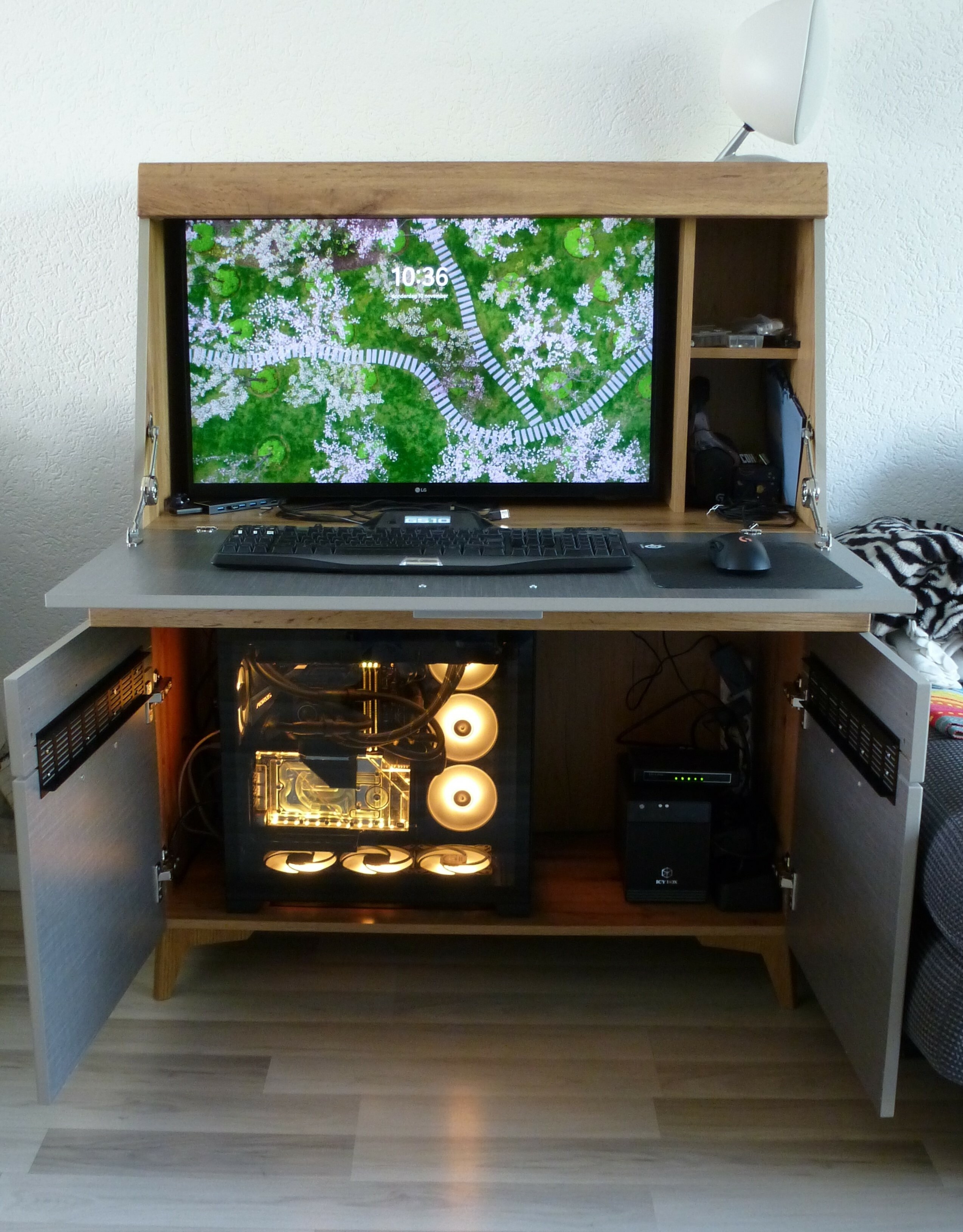 Computermeubel voor gaming pc - Modding, mechanica en elektronica - GoT