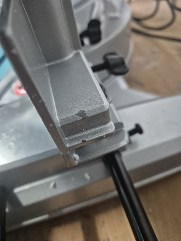 Afbeeldingslocatie: https://tweakers.net/i/zS8nZFrzdxWkBkvdV6Nm6Lobjd0=/x800/filters:strip_icc():strip_exif()/f/image/3bmnPFrhOtE6WXyeVpDF2KsU.jpg?f=fotoalbum_large