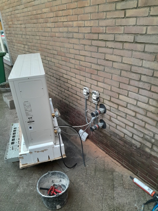 Afbeeldingslocatie: https://tweakers.net/i/zU8ajvQeSxgzoxB9wG3XCNGkzdA=/x800/filters:strip_icc():strip_exif()/f/image/qcN0FWMgFAfjRRo4cO1EZ3PY.jpg?f=fotoalbum_large