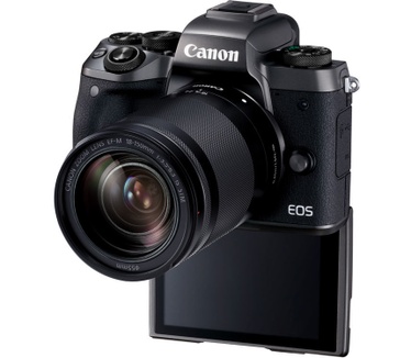 Canon M5 + EF-M 18-150mm F3.5-5.6 IS STM Zwart