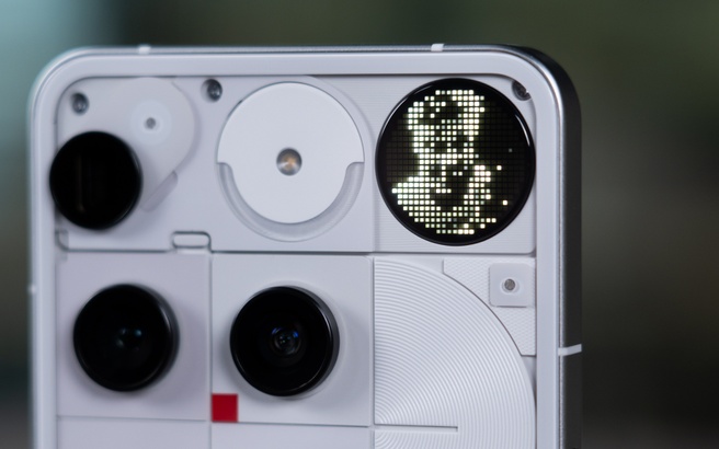Nothing Phone 3 - Glyph spiegel