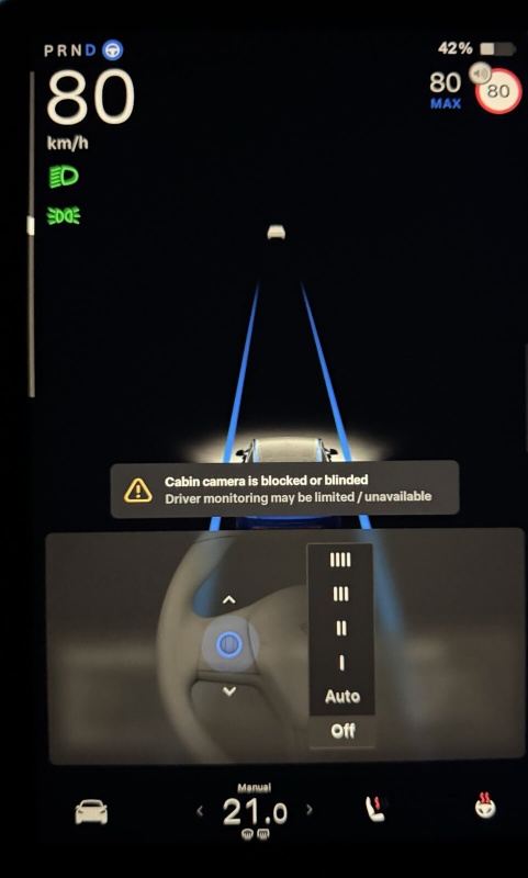 Afbeeldingslocatie: https://tweakers.net/i/z_ui0zI-5HebIF743o6YviMuW40=/x800/filters:strip_icc():strip_exif()/f/image/sIJShgkl26kzJhm8MrjPIfx5.jpg?f=fotoalbum_large