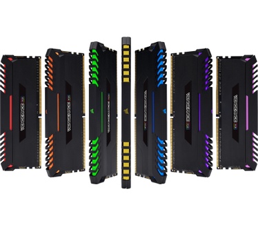 Corsair Vengeance RGB CMR32GX4M4Z3200C16