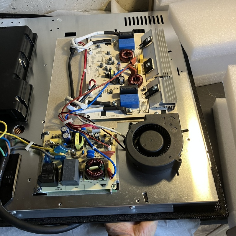 Afbeeldingslocatie: https://tweakers.net/i/zbkg0ZWdxI4gyuRBG1R5aLCkNiA=/800x/filters:strip_icc():strip_exif()/f/image/VDUFNvJdWhnfYmfxweMY4sMG.jpg?f=fotoalbum_large
