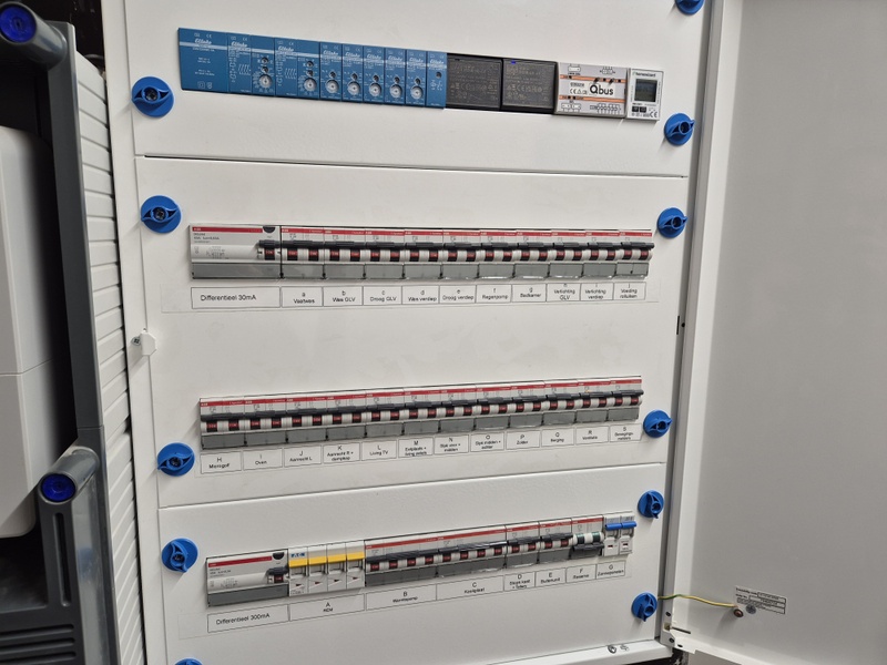 Afbeeldingslocatie: https://tweakers.net/i/zcXyvYgMc-TKRyLhA3yR0-teqo0=/800x/filters:strip_icc():strip_exif()/f/image/PGFRXP6bpO9Msr7J1uvJ4q8w.jpg?f=fotoalbum_large