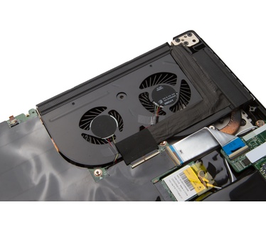 MSI GS63VR 7RF(Stealth Pro)-220BE