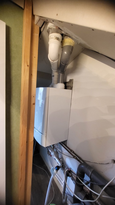 Afbeeldingslocatie: https://tweakers.net/i/zeYJTDaQpIwSnbXKLaqEnfpzu0E=/x800/filters:strip_icc():strip_exif()/f/image/sO507f1TqVN1l8YMm49KABQQ.jpg?f=fotoalbum_large