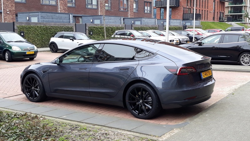 Afbeeldingslocatie: https://tweakers.net/i/zmb-DLzeSmkvM-raEXHCs24oHI8=/800x/filters:strip_icc():strip_exif()/f/image/YsSsqADs36LGqIrxBeCSCSU9.jpg?f=fotoalbum_large