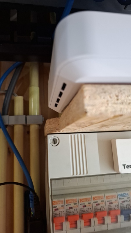 Afbeeldingslocatie: https://tweakers.net/i/znIFCiMz3DY2yEHXAfElZM0ZRWU=/x800/filters:strip_icc():strip_exif()/f/image/fpQZij4MEuEjcW7TtTePqtX9.jpg?f=fotoalbum_large
