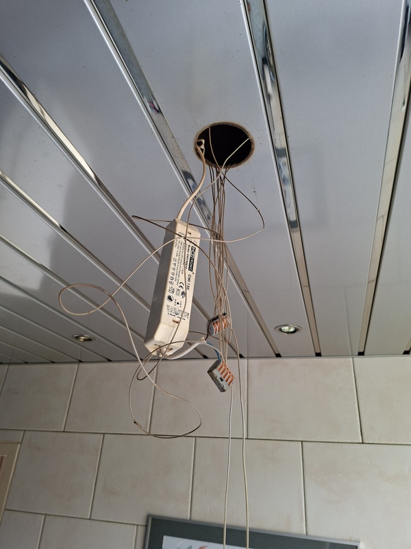 Afbeeldingslocatie: https://tweakers.net/i/zuQfeWaY5lPl5JIGTNrMCYj9l80=/x800/filters:strip_icc():strip_exif()/f/image/20x3gdbQvYJx3fBsT7fTgrFu.jpg?f=fotoalbum_large