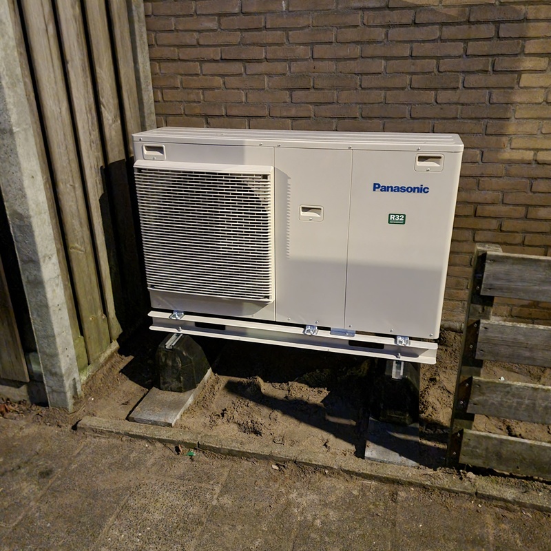 Afbeeldingslocatie: https://tweakers.net/i/zuT-BH_2J-Ekm2SpXuTYdk3lKCw=/800x/filters:strip_icc():strip_exif()/f/image/iJkcTyZZIcF0S8qIj3LTRqF7.jpg?f=fotoalbum_large