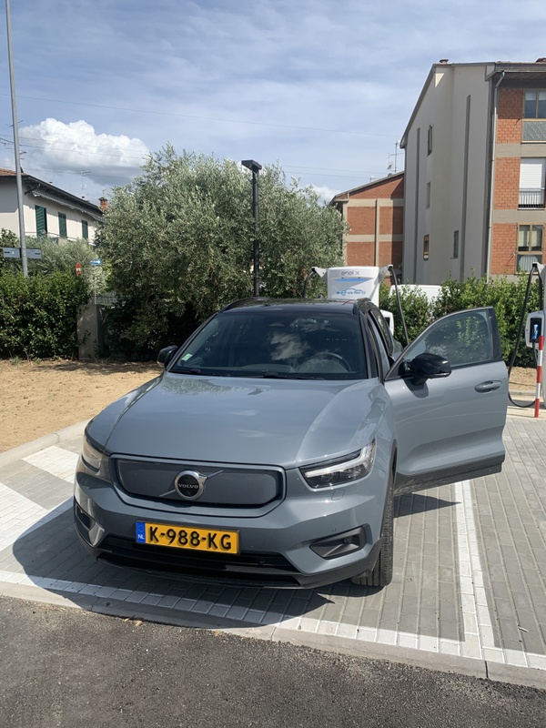 Afbeeldingslocatie: https://tweakers.net/i/zueZqBuhiyb7uhju9KfWobi29w4=/x800/filters:strip_icc():strip_exif()/f/image/3zvu7NP6bsX0WT5jgmD8ooaS.jpg?f=fotoalbum_large