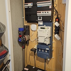 Afbeeldingslocatie: https://tweakers.net/i/zuySKXrT2j6BnUtU7T2lfhA2Mgg=/232x232/filters:strip_icc():strip_exif()/f/image/byHrKMJuPG7c1eqkPTVGLlfr.jpg?f=fotoalbum_tile