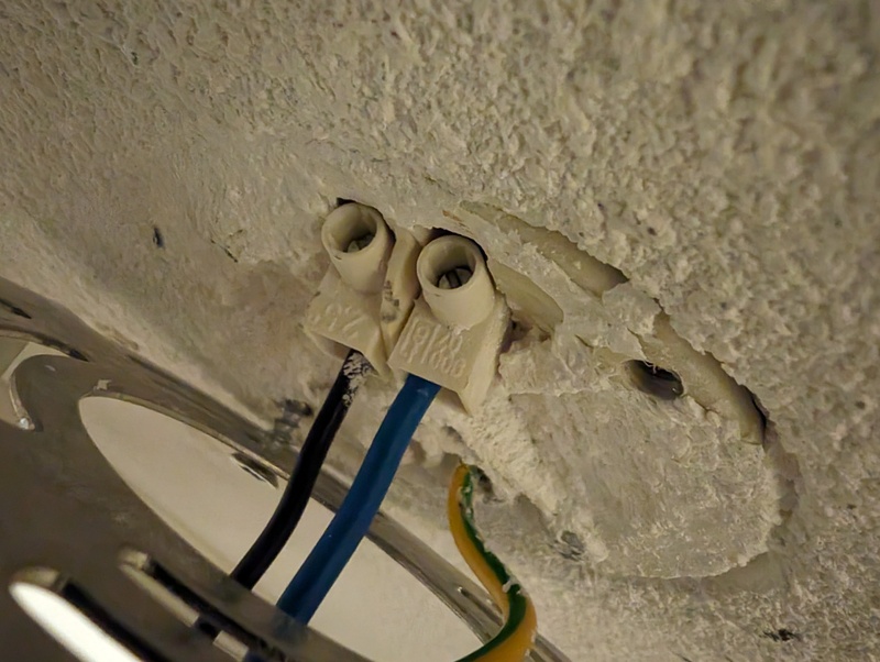 Afbeeldingslocatie: https://tweakers.net/i/zvZkUPto1kaPvYT8AcevGVU8b4M=/800x/filters:strip_icc():strip_exif()/f/image/6rp1QaFKU0n733nCyTILoxyY.jpg?f=fotoalbum_large