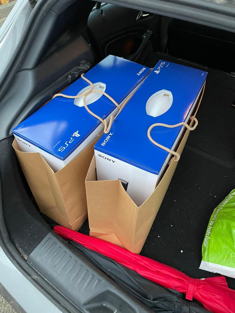 Afbeeldingslocatie: https://tweakers.net/i/zxFXOD0Bv0JI9kU-2gY2Vfofhg0=/800x/filters:strip_icc():strip_exif()/f/image/69cyU3MjClB9FnLaEZw2chzu.jpg?f=fotoalbum_large